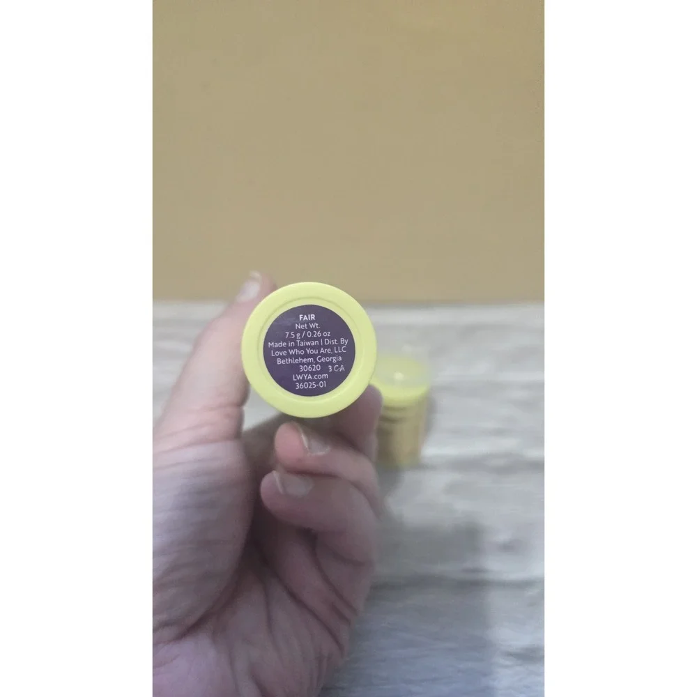 New LWYA Center Core Foundation Shade Fair In Box Never Used 7.5 Grams Buildable